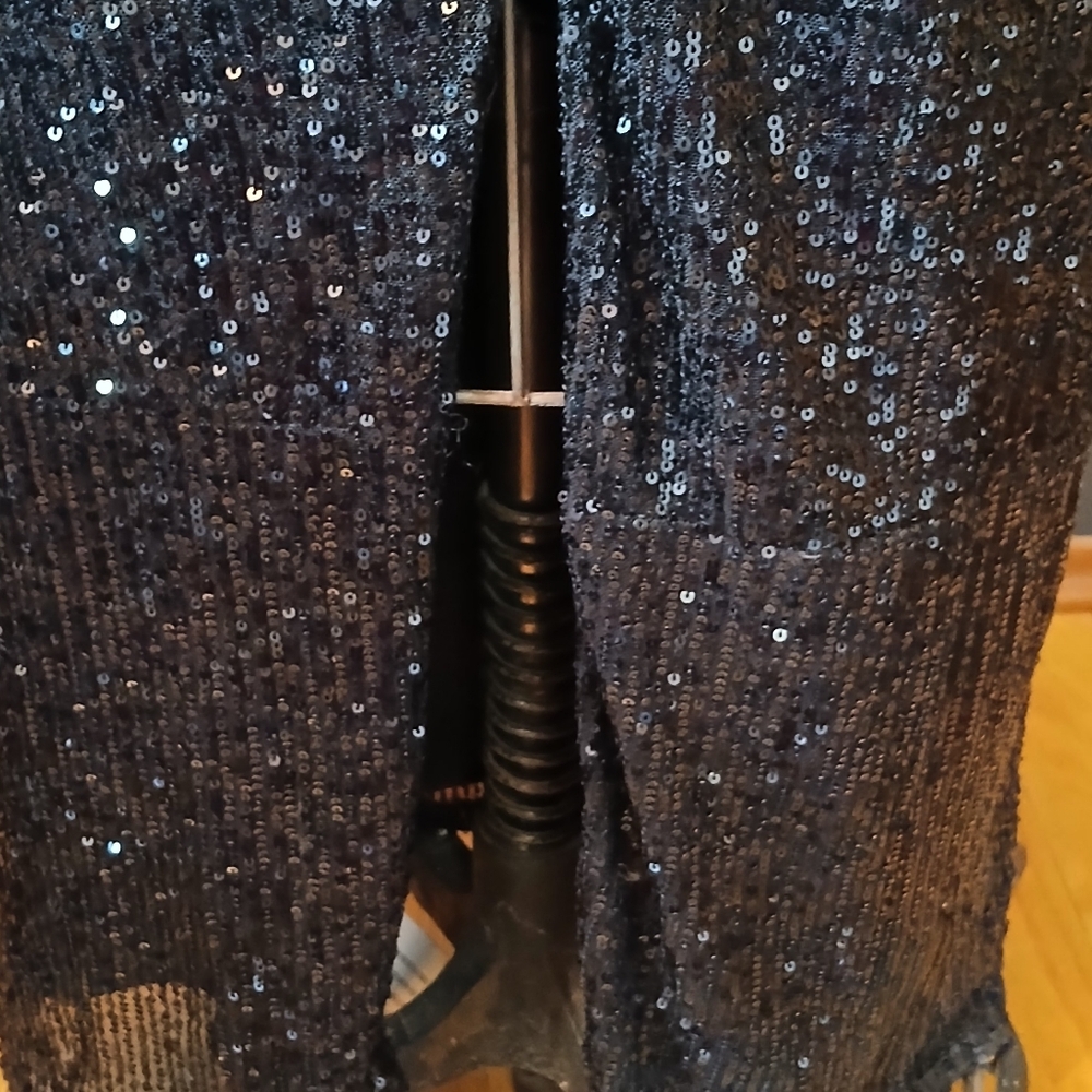 Mac Duggal sequin gown - Picture 8 of 12